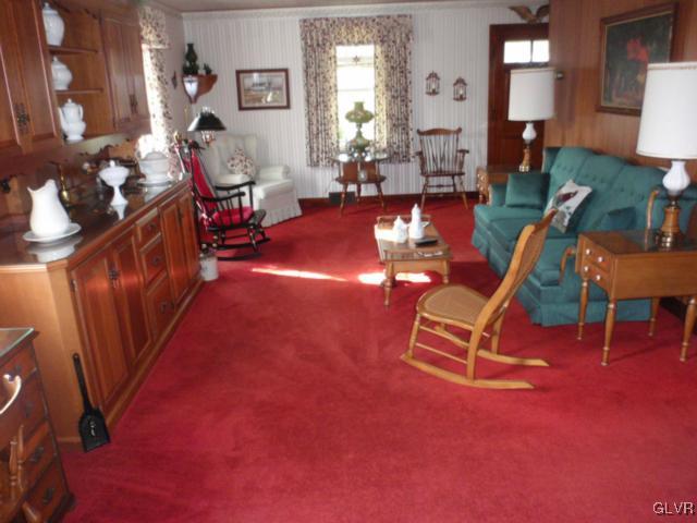 4492 Steuben Road Bethlehem, PA 18020 - Photo 4 of 41 Very large living room with view of the built in e