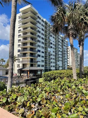 $3,800 | 4250 North Hwy A1A, Unit 203, Fort Pierce, FL 34949