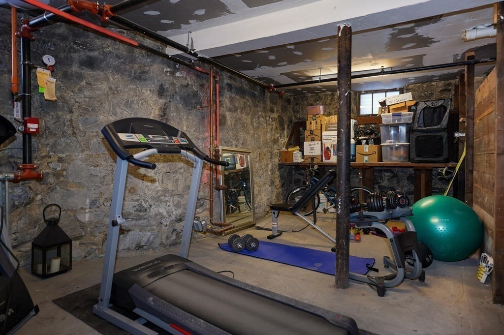 21-23 Marion Road, Unit 2 Belmont, MA 02478 - Photo 22 of 26