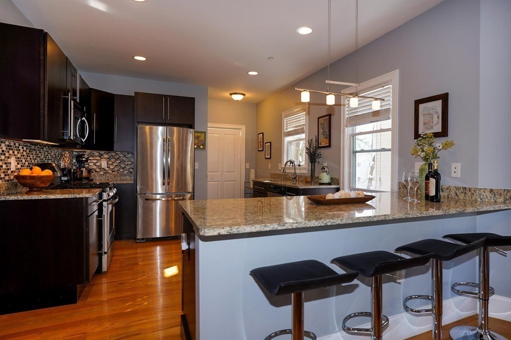 21-23 Marion Road, Unit 2 Belmont, MA 02478 - Photo 10 of 26