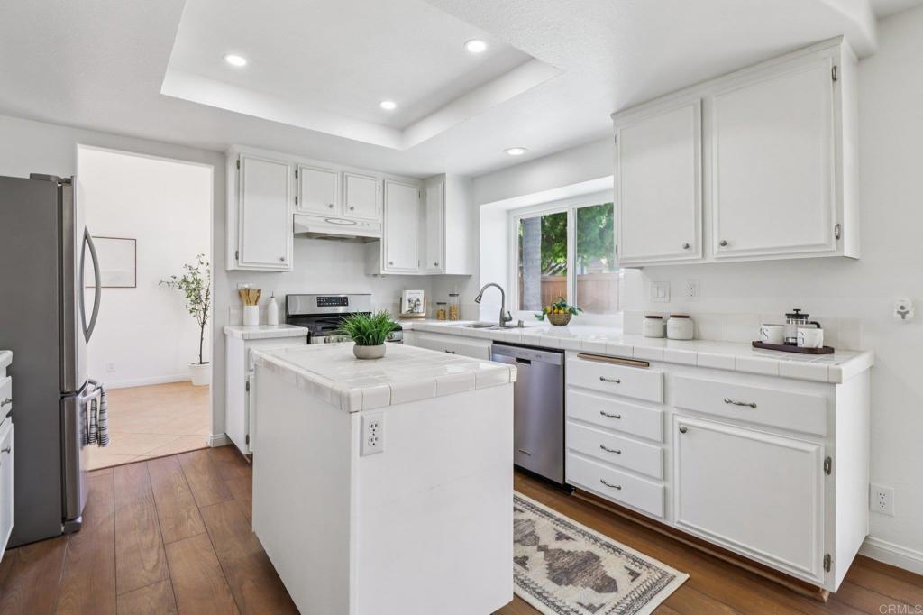 4243 Via Clemente Oceanside, CA 92057 - Photo 9 of 43