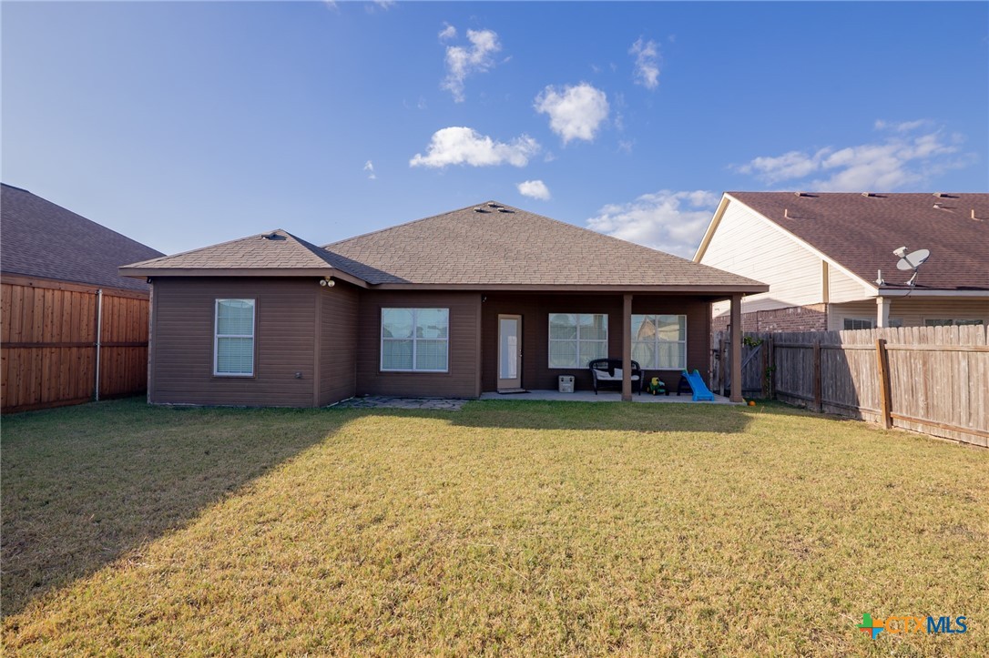 711 Mason Circle Victoria, TX 77904 - Photo 29 of 29 a front view of a house with a yard