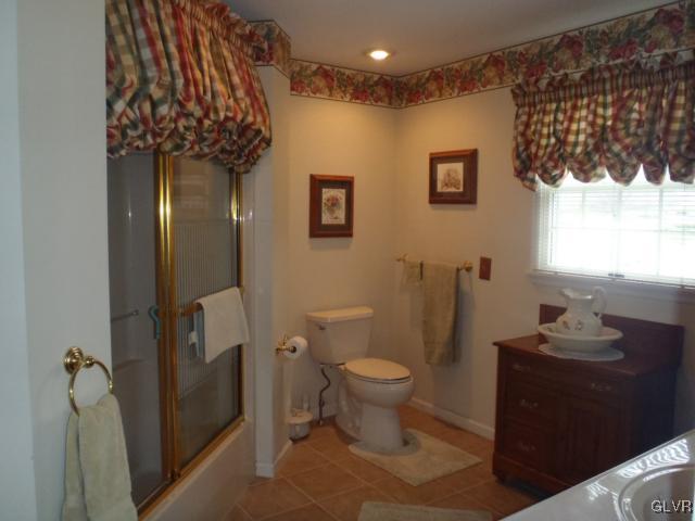 301 Farmview Road Nazareth, PA 18064 - Photo 15 of 20 Gallery Image 15