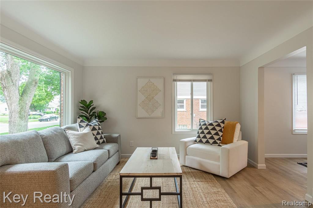 503 Woodside Road Royal Oak, MI 48073 - Photo 11 of 73