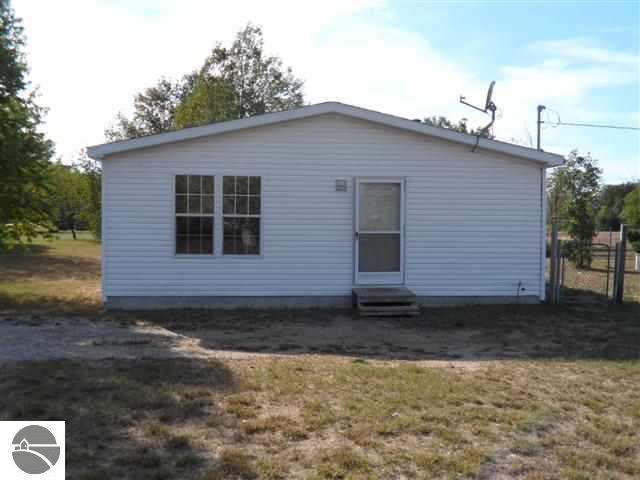 2991 Voice Road Kingsley, MI 49649 - Photo 3 of 25 1740007-2.JPG