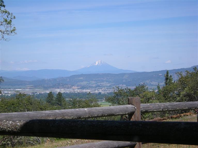 2812 Old Military Road Central Point, OR 97502 - Photo 31 of 32 Views - Mt. McLoughlin