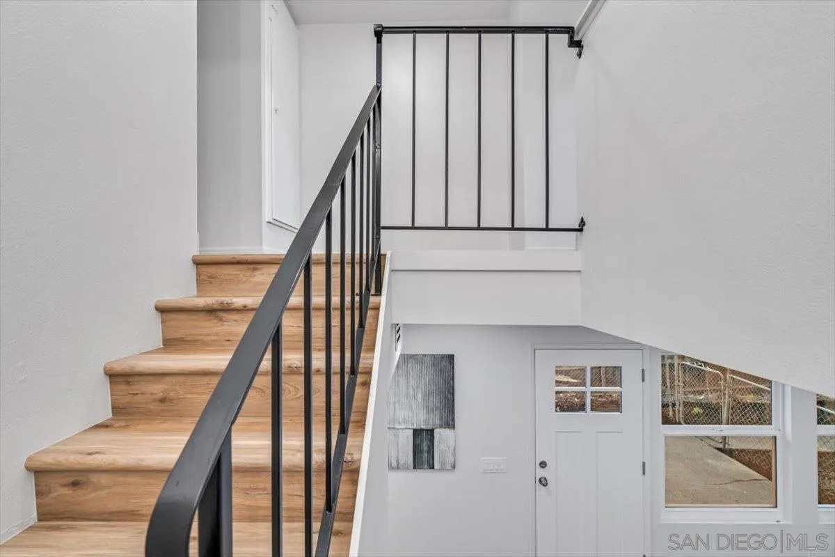 13259 Saddle Ridge Road Lakeside, CA 92040 - Photo 32 of 57 a view of entryway