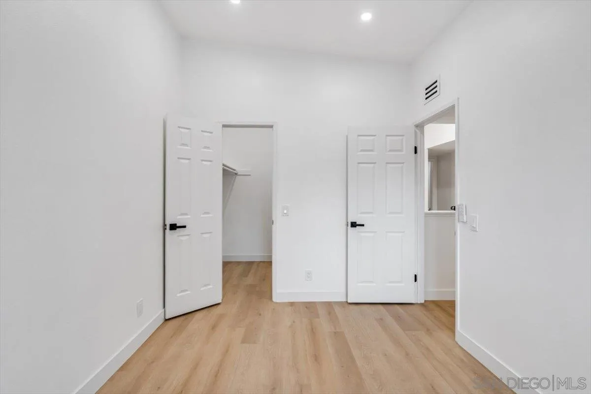 13259 Saddle Ridge Road Lakeside, CA 92040 - Photo 38 of 57 a view of an empty room