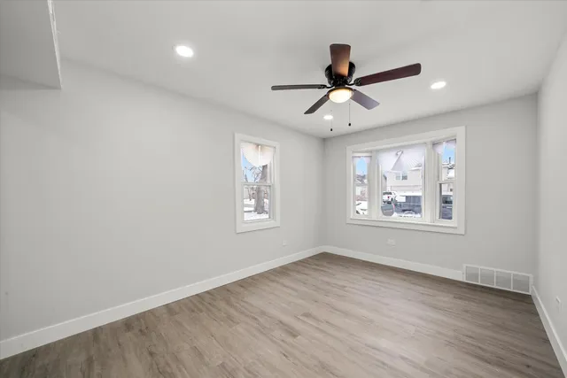 $219,900 | 15749 St Louis Avenue, Markham, IL 60428