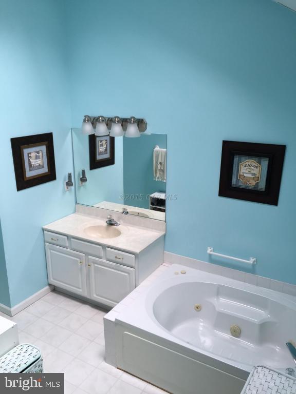 266 Windjammer Road Ocean Pines, MD 21811 - Photo 13 of 20