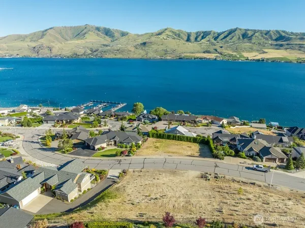 $349,000 | 116 Apple Avenue, Chelan, WA 98816