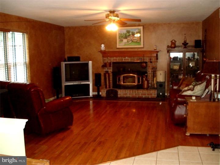 4342 Hillside Road Reading, PA 19606 - Photo 11 of 16 Gallery Image 11