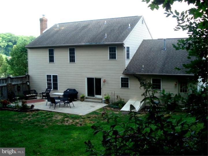 4342 Hillside Road Reading, PA 19606 - Photo 12 of 16 Gallery Image 12