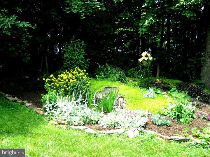 4342 Hillside Road Reading, PA 19606 - Photo 15 of 16 Gallery Image 15