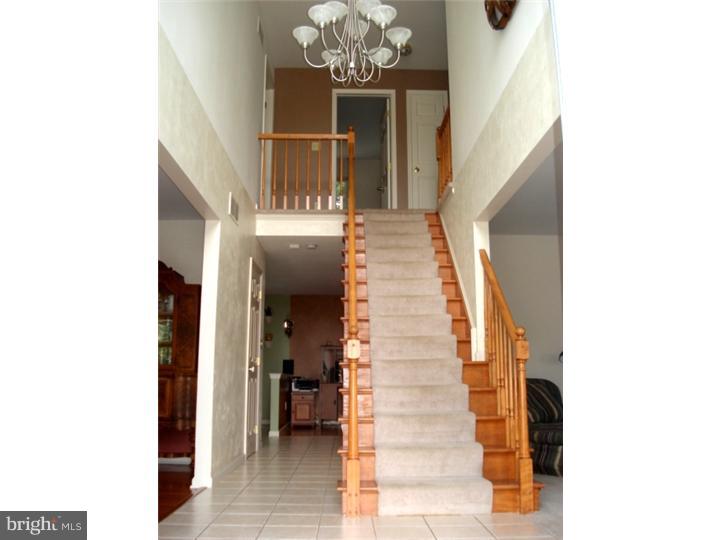 4342 Hillside Road Reading, PA 19606 - Photo 4 of 16 Gallery Image 4