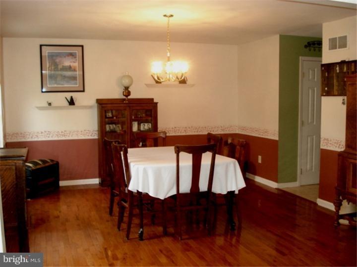 4342 Hillside Road Reading, PA 19606 - Photo 6 of 16 Gallery Image 6