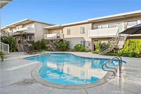 $475,000 | 23930 Los Codona Avenue, Unit 204, Torrance, CA 90505
