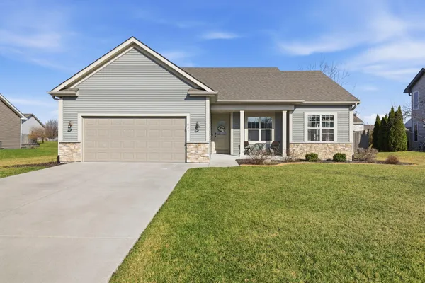 $525,000 | 621 Fox Run Lane, Mount Pleasant, WI 53406