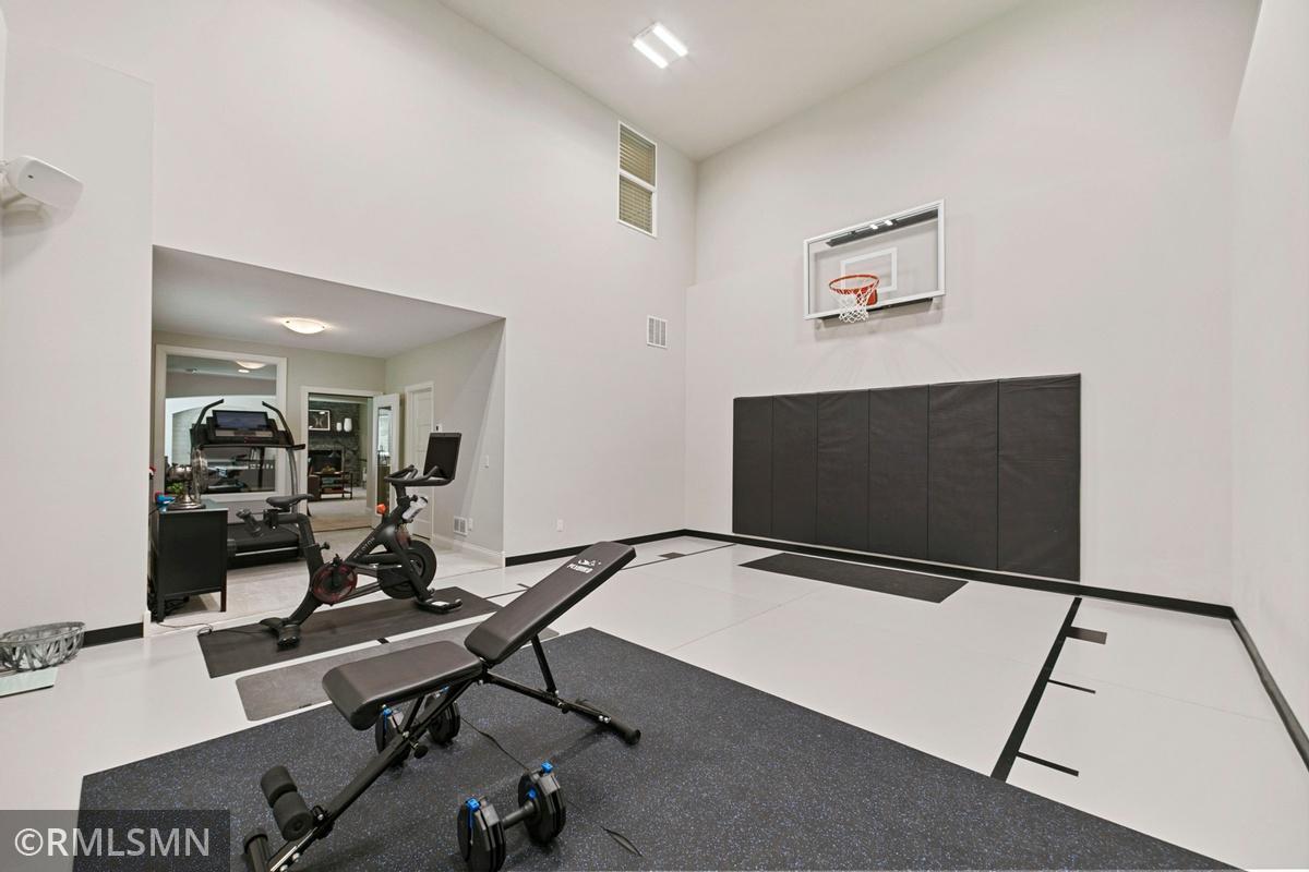9265 Eagle Ridge Road Chanhassen, MN 55317 - Photo 12 of 24 Gallery Image 12