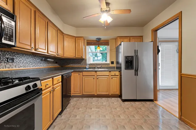 $389,900 | 16610 76th Avenue, Tinley Park, IL 60477