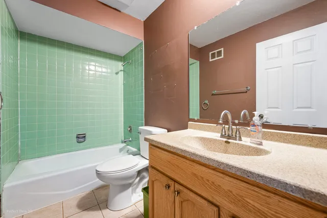 $389,900 | 16610 76th Avenue, Tinley Park, IL 60477