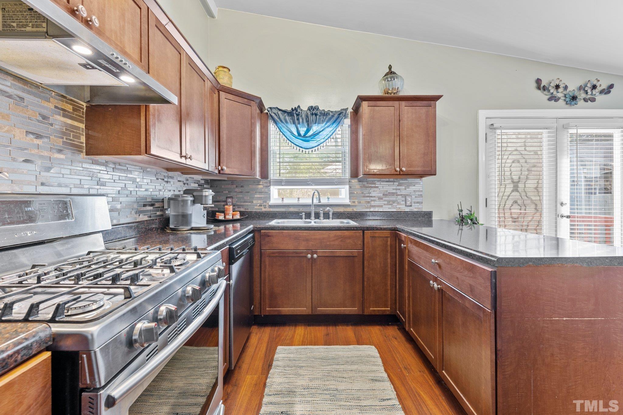 2404 Boothbay Court Raleigh, NC 27613 - Photo 9 of 23