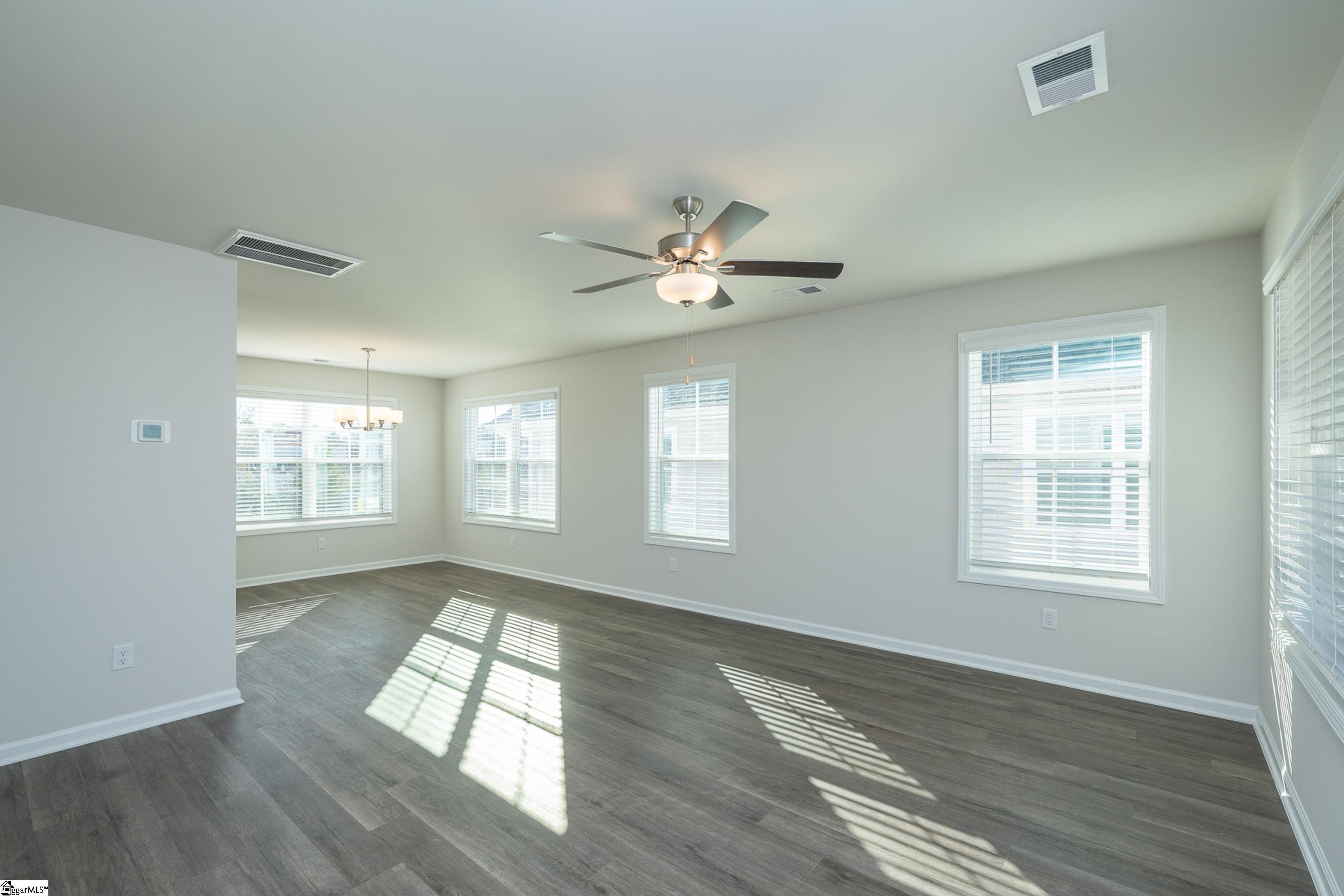 11 Thorndike Way Greenville, SC 29617 - Photo 5 of 30