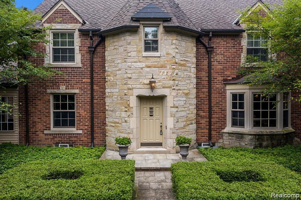 31241 Lahser Road Beverly Hills, MI 48025 - Photo 11 of 65