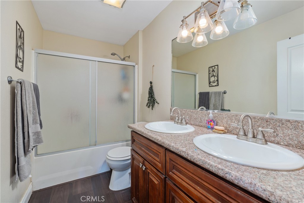 1535 West Persimmon Avenue Rialto, CA 92377 - Photo 16 of 23