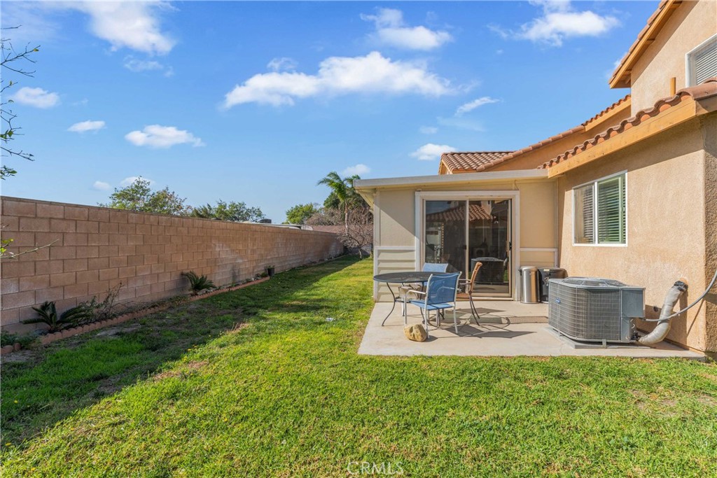 1535 West Persimmon Avenue Rialto, CA 92377 - Photo 22 of 23