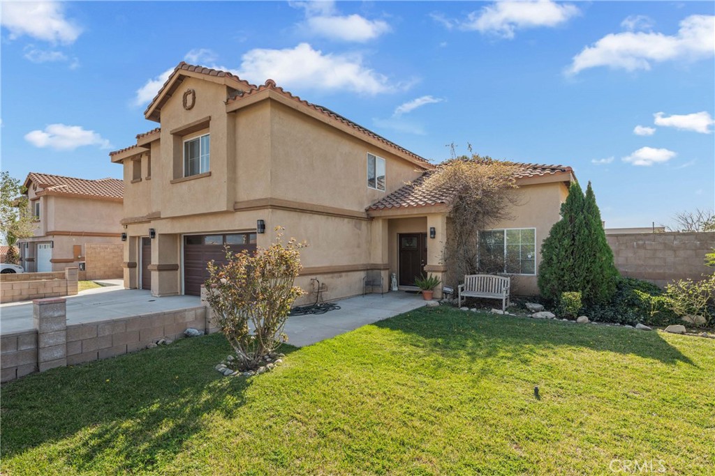 1535 West Persimmon Avenue Rialto, CA 92377 - Photo 3 of 23