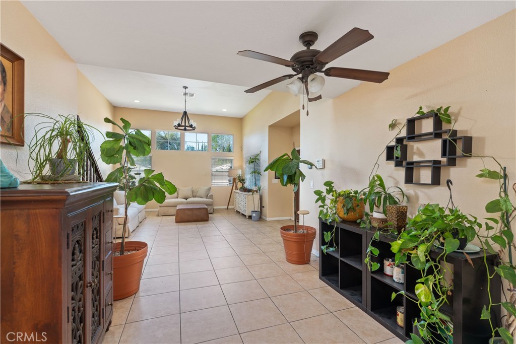 1535 West Persimmon Avenue Rialto, CA 92377 - Photo 7 of 23