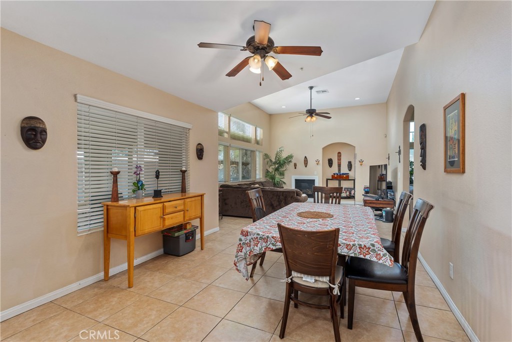 1535 West Persimmon Avenue Rialto, CA 92377 - Photo 10 of 23