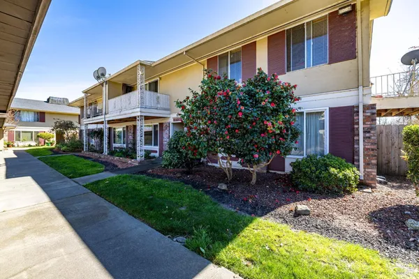 $287,000 | 300 Stony Point Road, Unit 139, Santa Rosa, CA 95401
