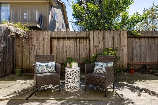 $287,000 | 300 Stony Point Road, Unit 139, Santa Rosa, CA 95401