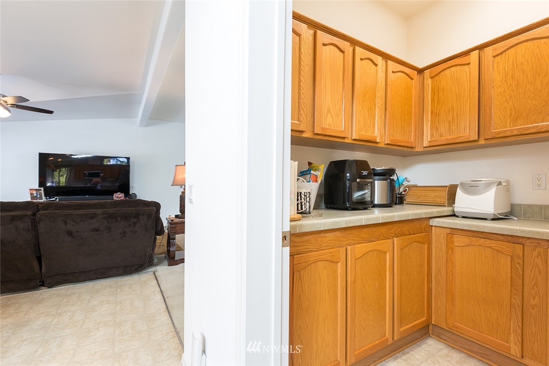 121 Gellor Road Port Angeles, WA 98362 - Photo 14 of 40 Gallery Image 14