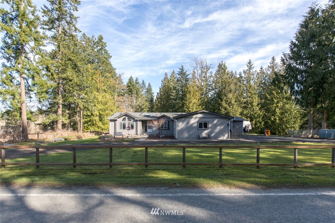 121 Gellor Road Port Angeles, WA 98362 - Photo 3 of 40 Gallery Image 3