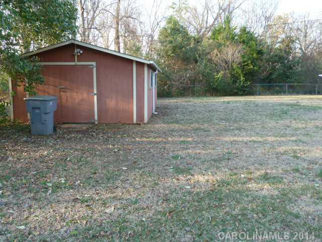 3810 Plainview Road Charlotte, NC 28208 - Photo 4 of 15