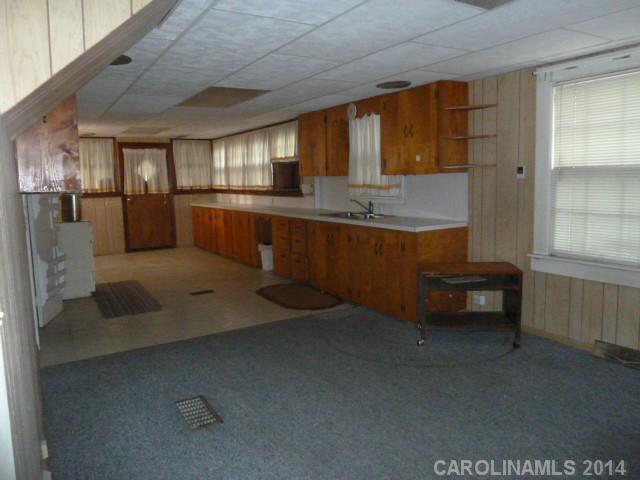 3810 Plainview Road Charlotte, NC 28208 - Photo 9 of 15