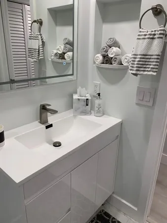 $3,300 | 16051 Blatt Boulevard, Unit 412, Weston, FL 33326