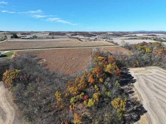 $390,000 | 11.5 M/l Acres Primrose Centre, Belleville, WI 53508