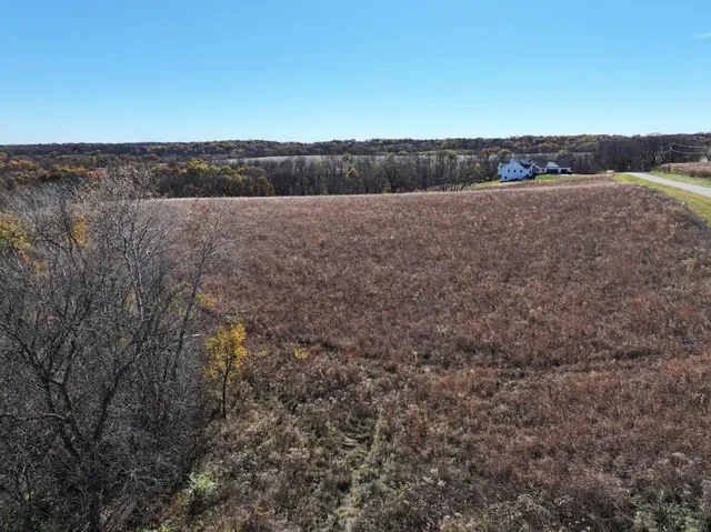 $390,000 | 11.5 M/l Acres Primrose Centre, Belleville, WI 53508