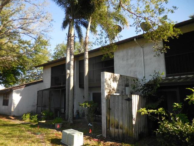 2020 Colonial Road, Unit 5 Fort Pierce, FL 34950 - Photo 10 of 12 Gallery Image 10