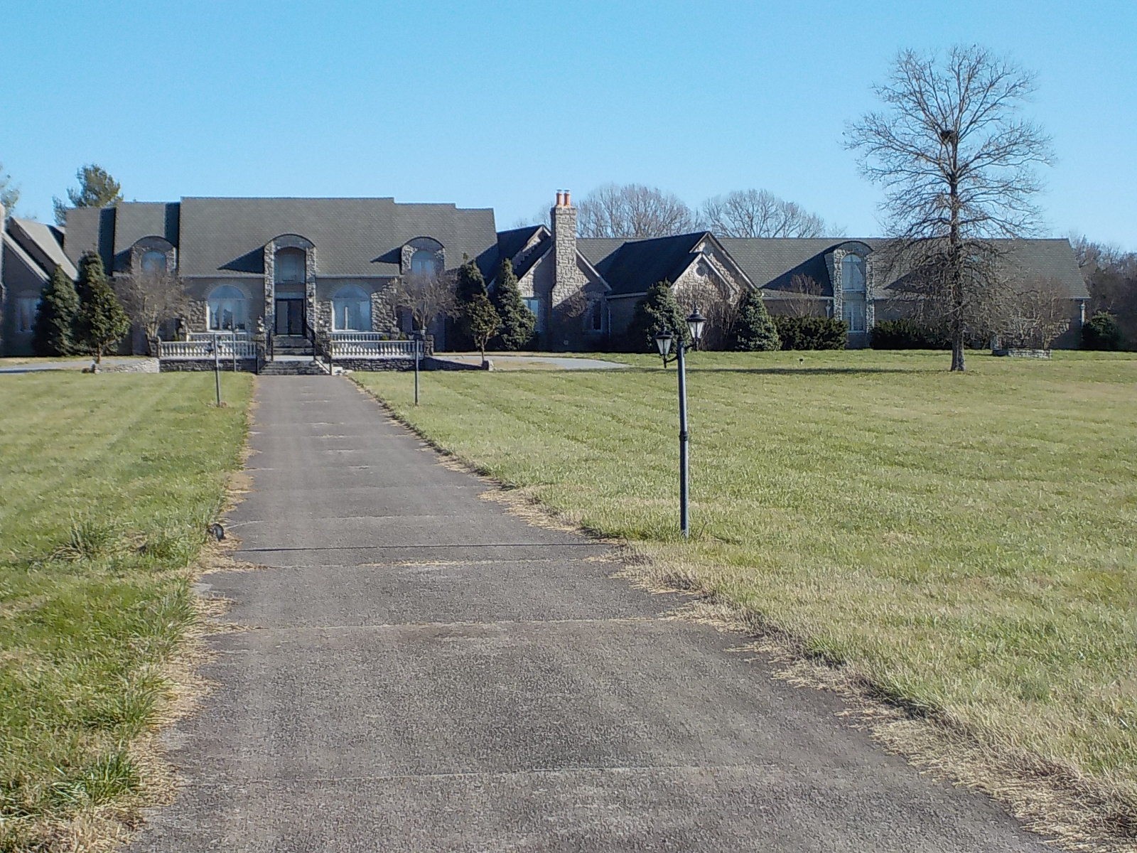 2185 Cages Bend Road Gallatin, TN 37066 - Photo 1 of 32 Gallery Image 1