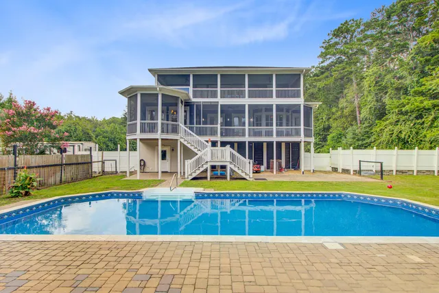 $1,575,000 | 323 Dogwood Ridge Road, Summerville, SC 29485