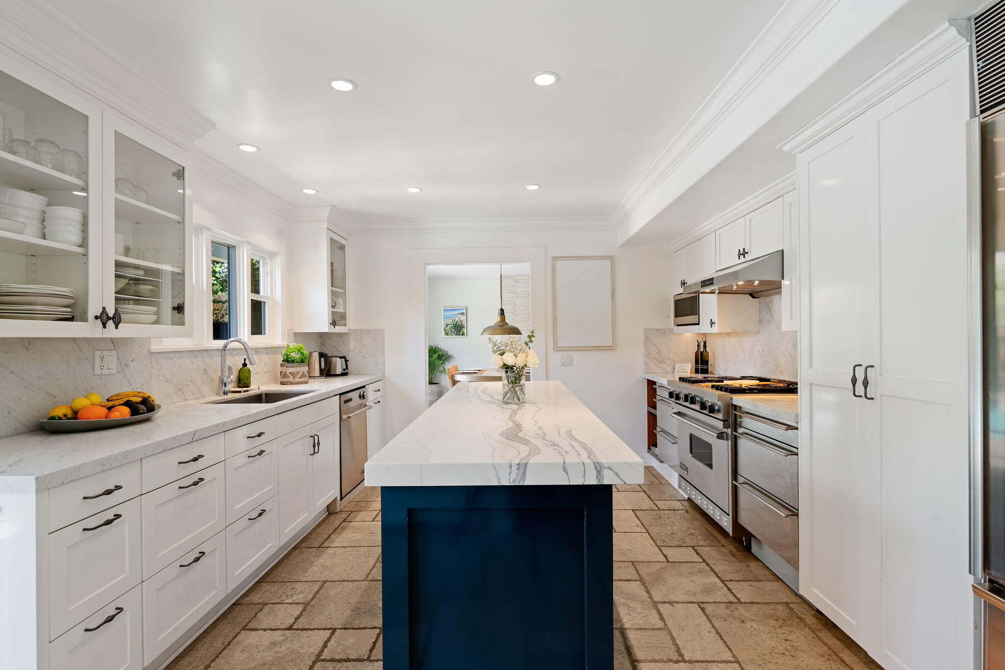 809 Willowglen Road Santa Barbara, CA 93105 - Photo 17 of 50 Kitchen