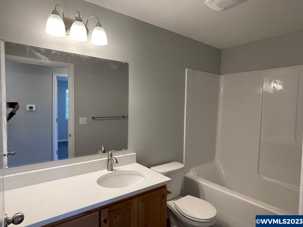 1919 Southwest 13th Avenue Albany, OR 97321 - Photo 23 of 40