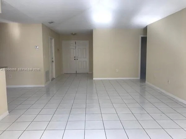 $3,200 | 19712 Northwest 82nd Place, Hialeah, FL 33015