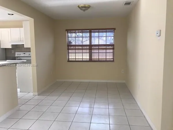 $3,200 | 19712 Northwest 82nd Place, Hialeah, FL 33015