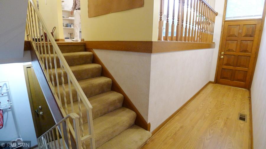 10338 Berkshire Road Bloomington, MN 55437 - Photo 11 of 25 Gallery Image 11